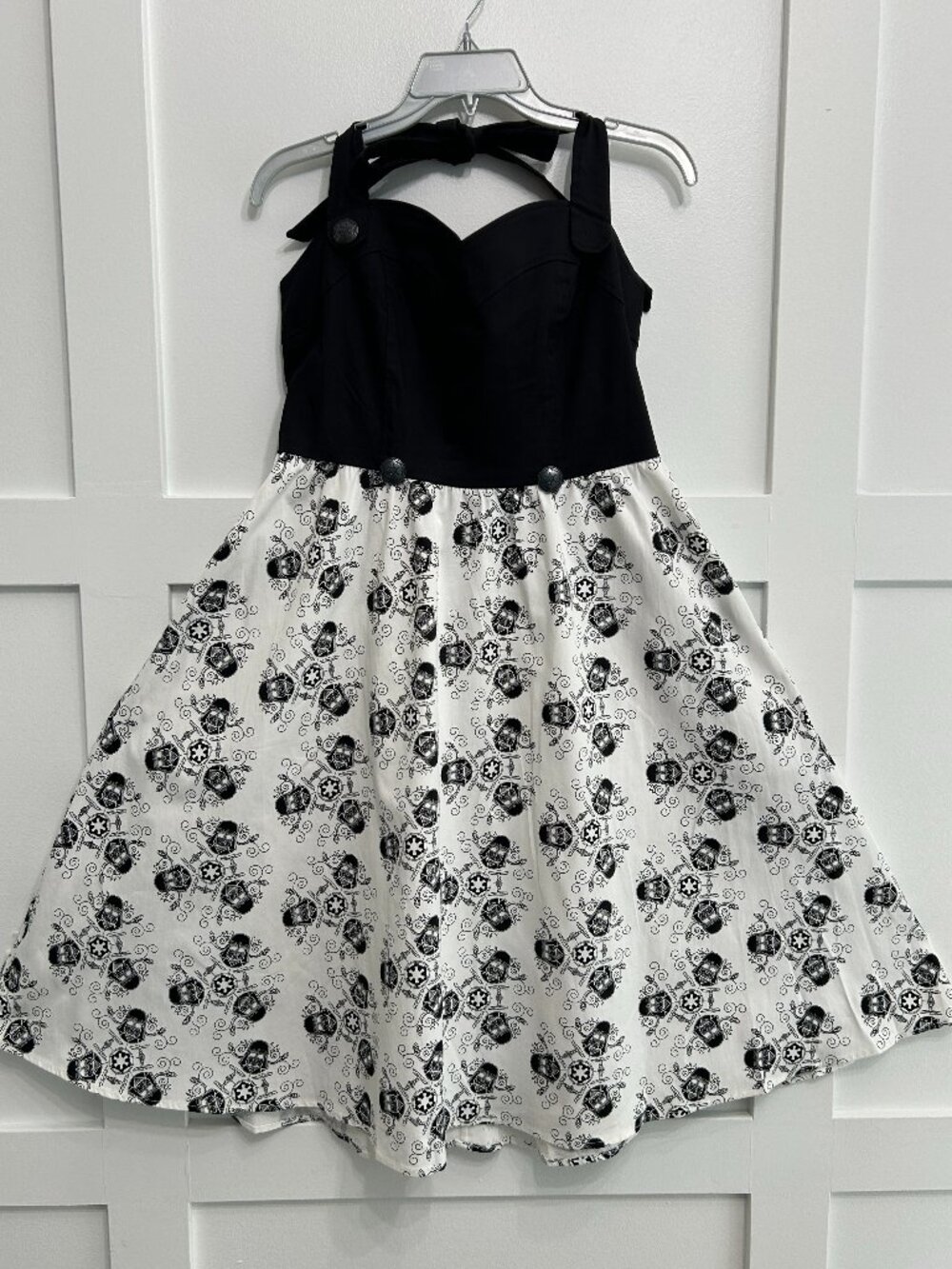Disney Her Universe Darth Vader Dress L Never Worn Flaws